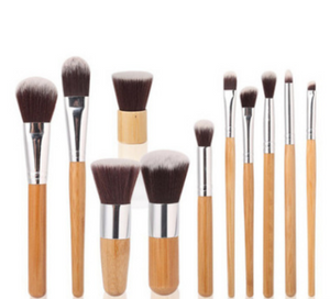 Wood color makeup brush set